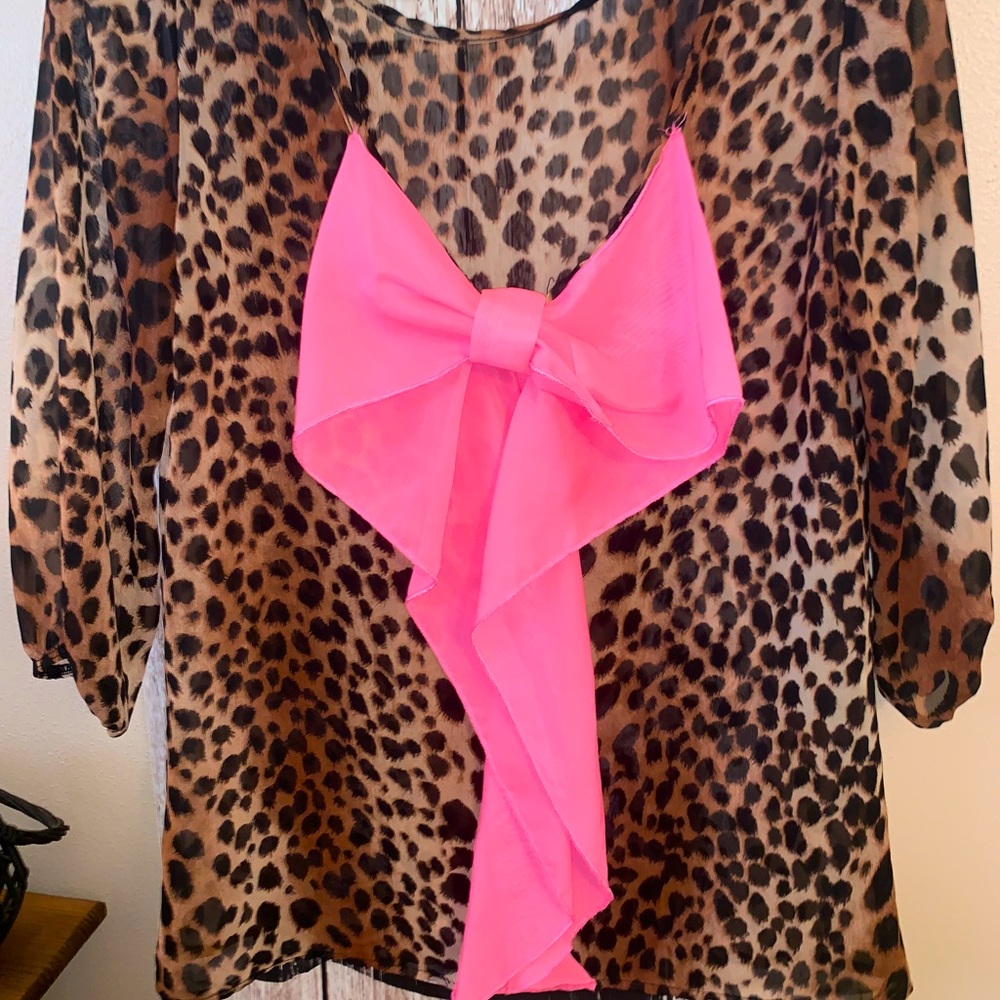 Sz MD Leopard Print Blouse with Pink Bow